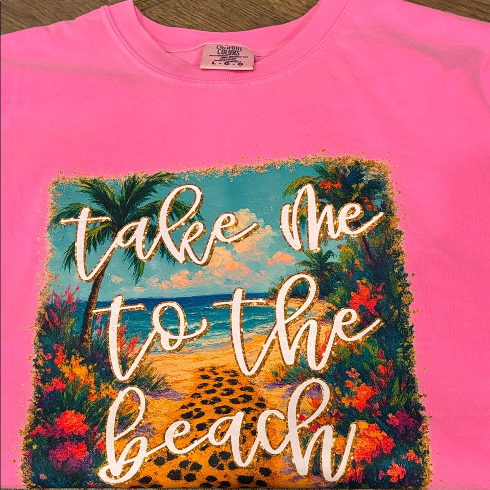 Hot Pink Beach Graphic T-Shirt size L